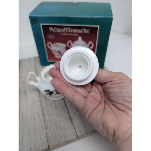Vintage 1995 A Cup of Christmas Tea Creamer & Sugar Bowl Bone China CT137 in Box - Picture 5 of 10